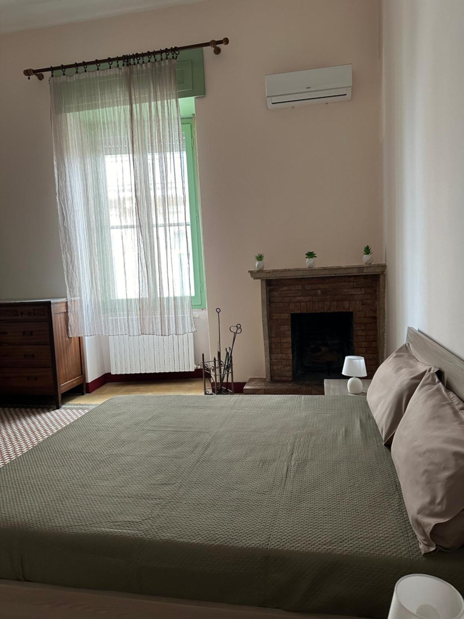 Palazzo Dei Pavoni Apartment Бриндизи Екстериор снимка