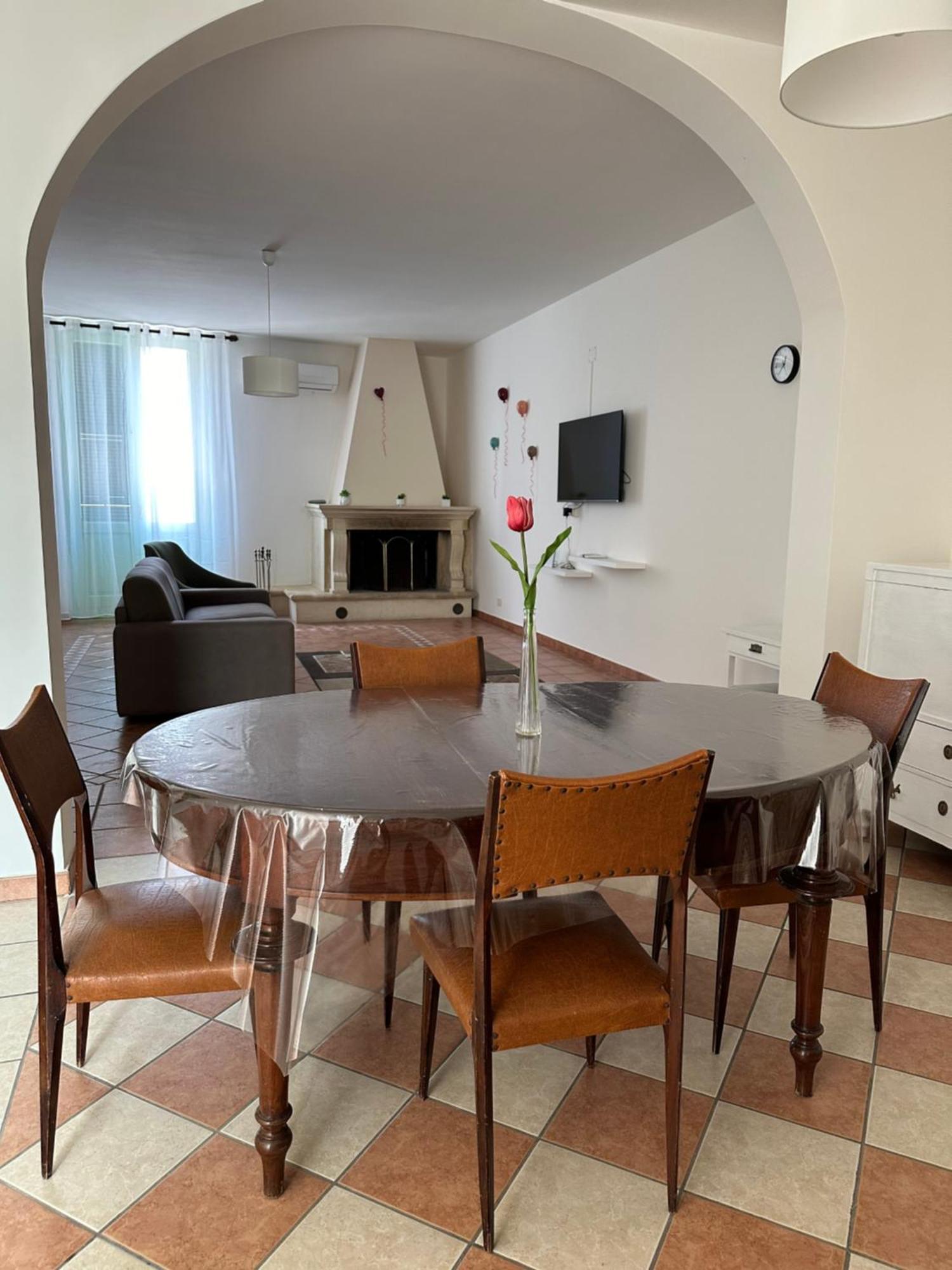 Palazzo Dei Pavoni Apartment Бриндизи Екстериор снимка